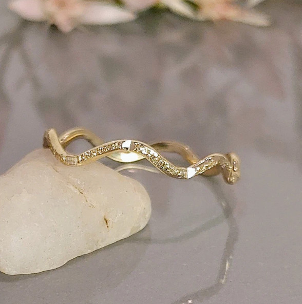 10k/14k Solid Gold Stardust Ripple Ring, Gold Wavy Ring, Midi Ring, Dainty Ring