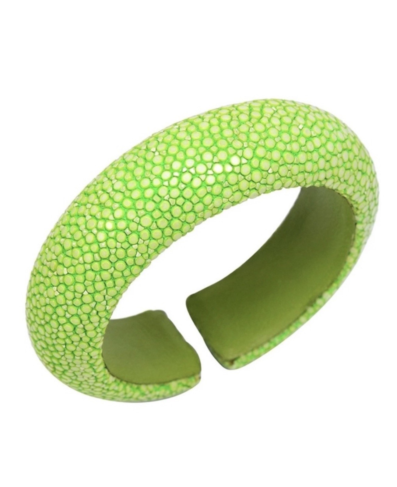 Beautiful Prized Genuine Green Stingray Leather Cuff Bangle Size 6.5”