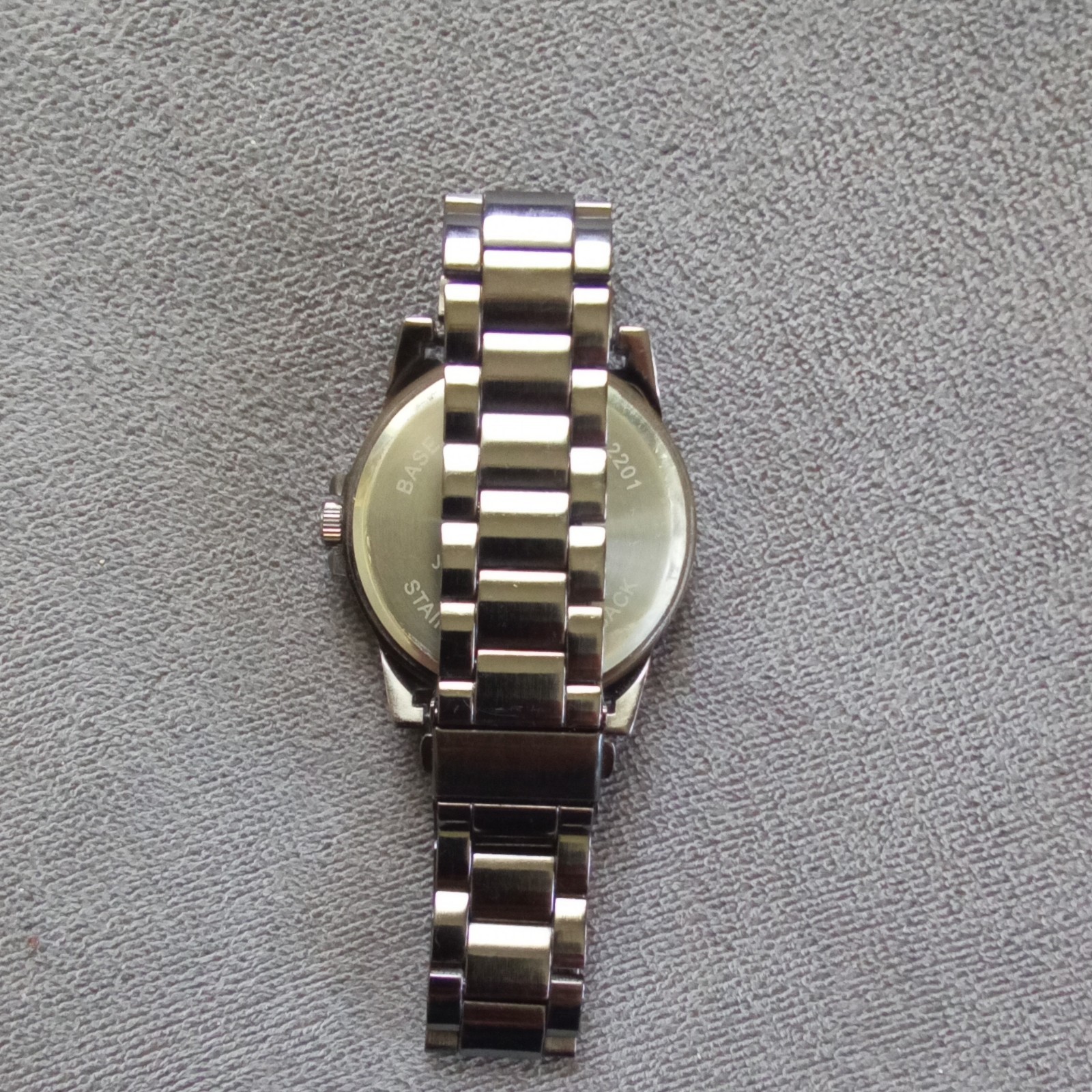 Silver Metal Wristwatch Red Dial Analog Stick Indexes for Men