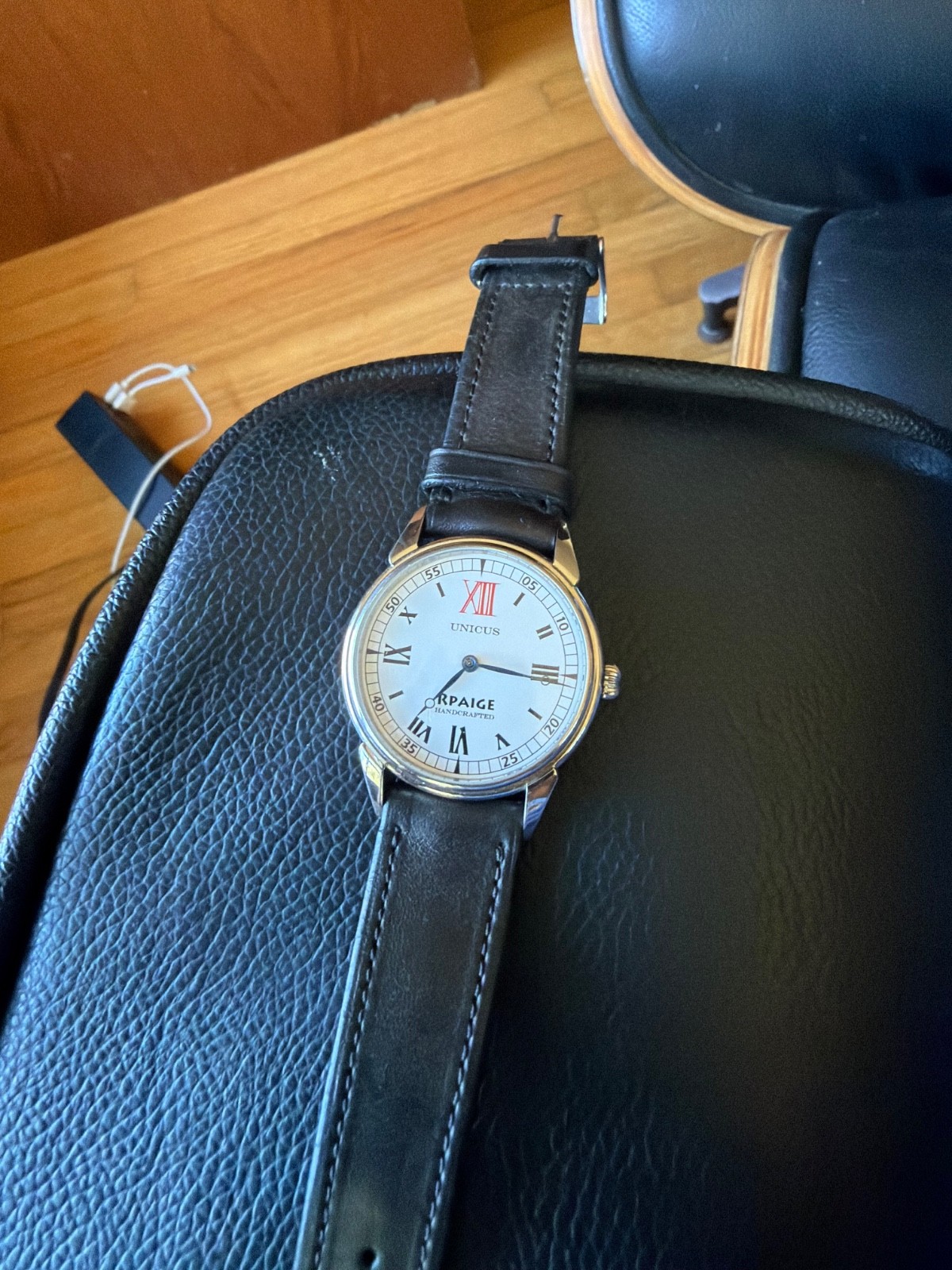 Unicus 3 with hand engraved vintage movement