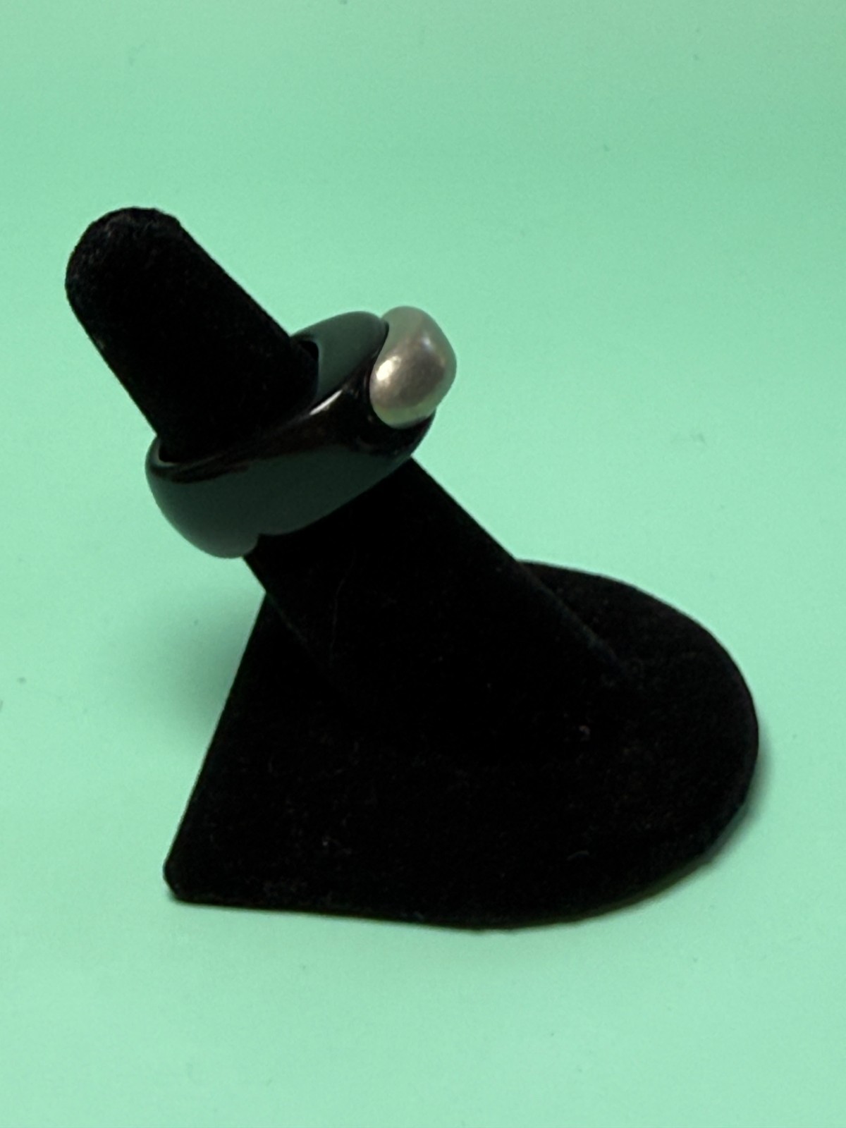 1990s Designer Signed Pitaniello Boston Black Lucite Pewter Ring Sz 5 Modernist