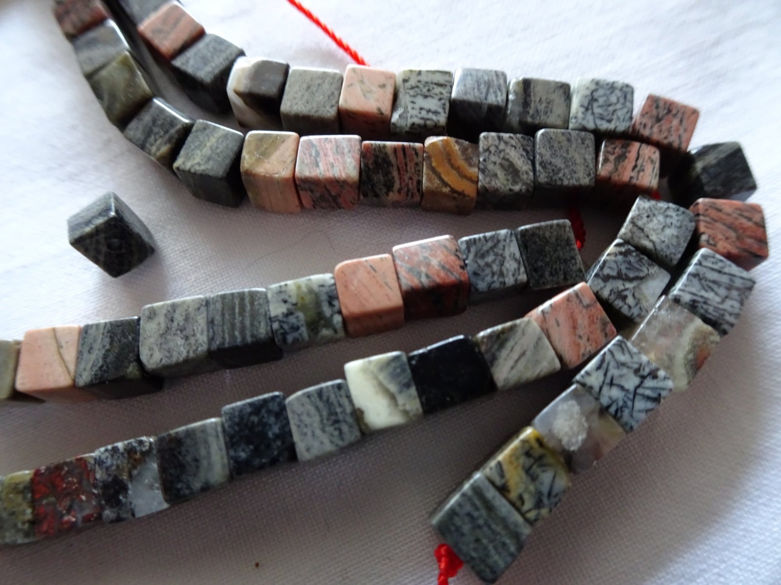 25 1/2″ Str Natural Picasso Jasper Square Stone Beads 3-3.5mm L&W A587 DNG