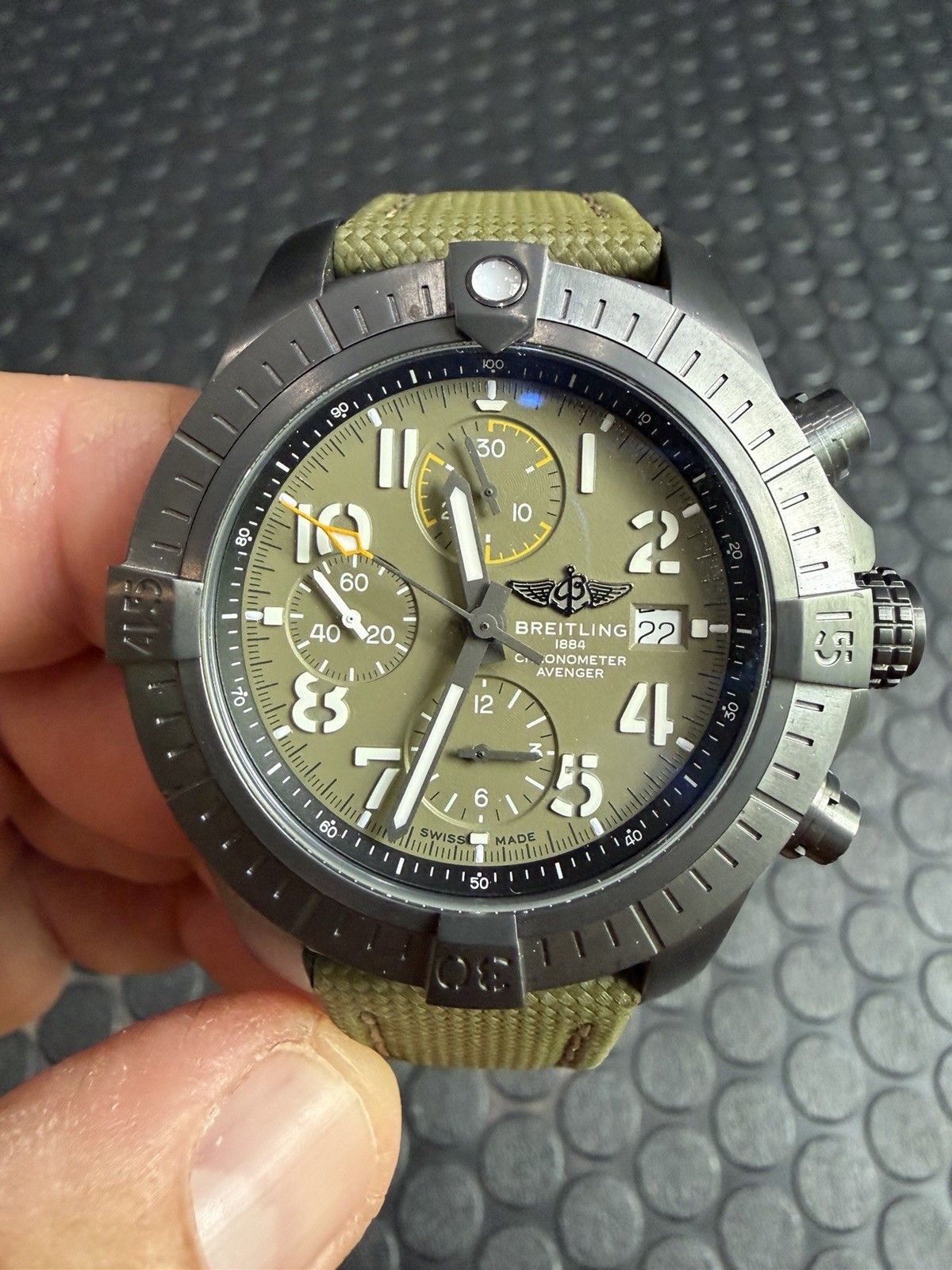 2024 Breitling Avenger Chrono 45 Night Mission Automatic V13317101L1X1 Box &Card