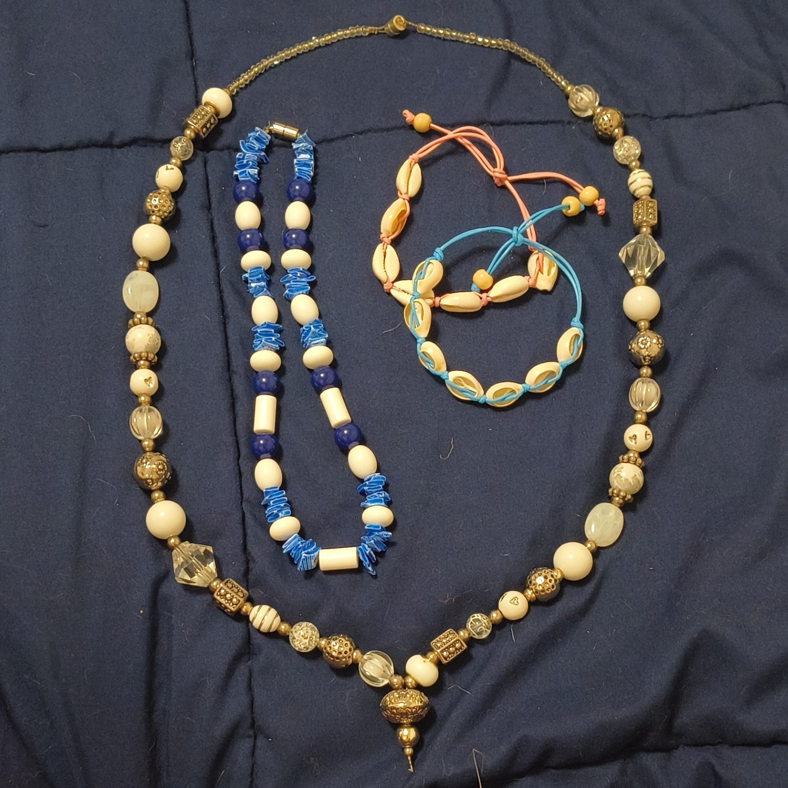 4pc Jewelry Lot 2 Beaded Necklaces & 2 Bracelets