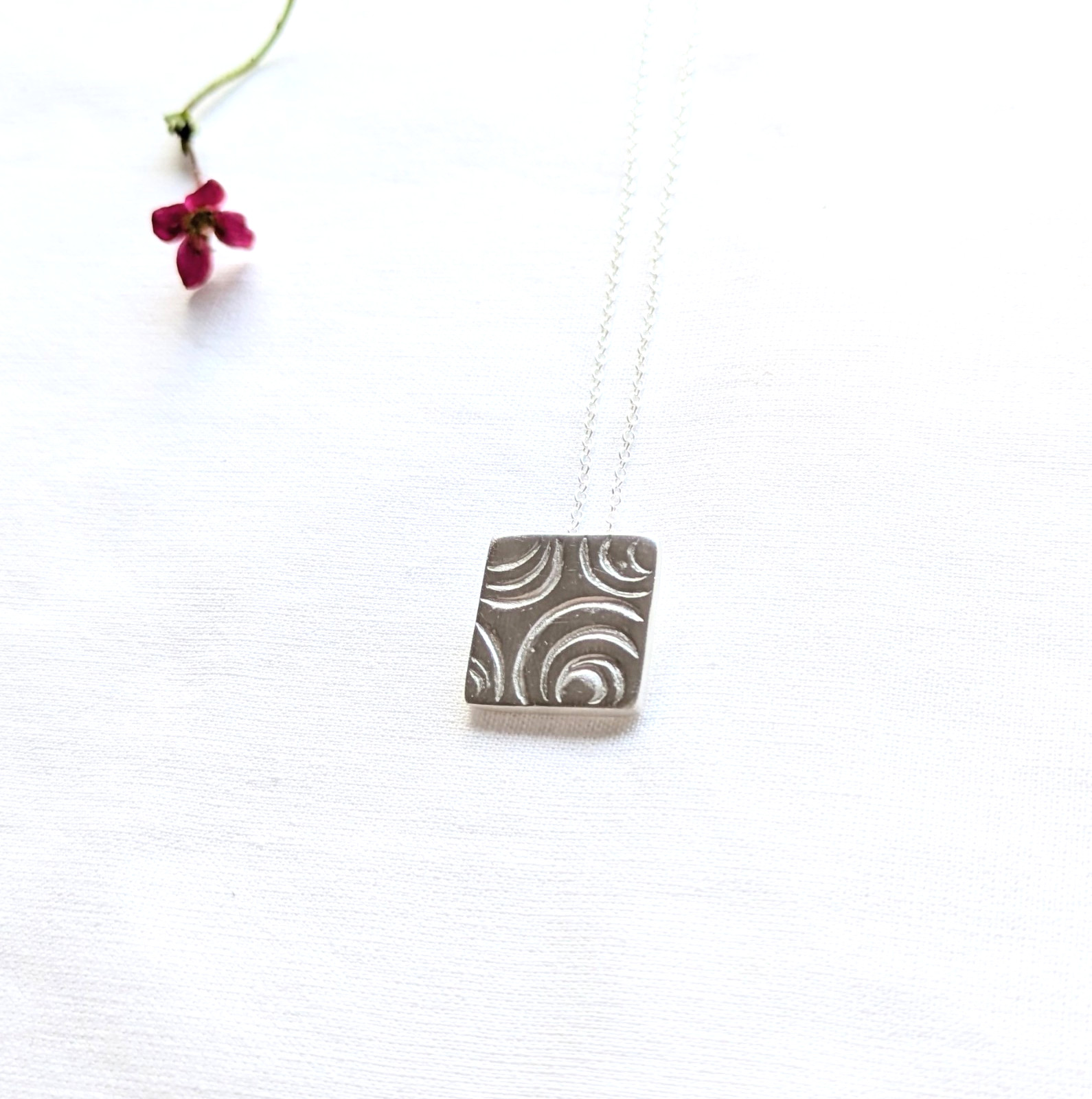 Handmade UK 999 Fine Silver Concentric Circles 15mm Square Pendant Necklace Gift