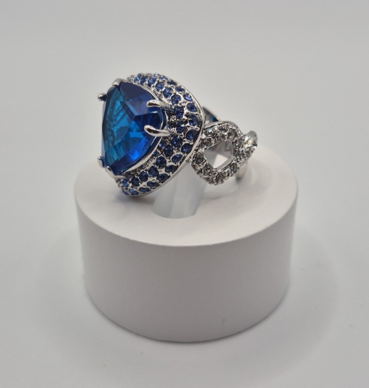 Dark Blue Silver Tone Multi Hue Glass Fashion Costume Ring Size 6 Heavy