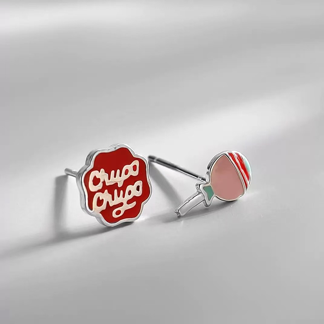 🍭 Cute Chupa Chups Lollipop Enamel Stud Earrings – Asymmetrical – Brand New