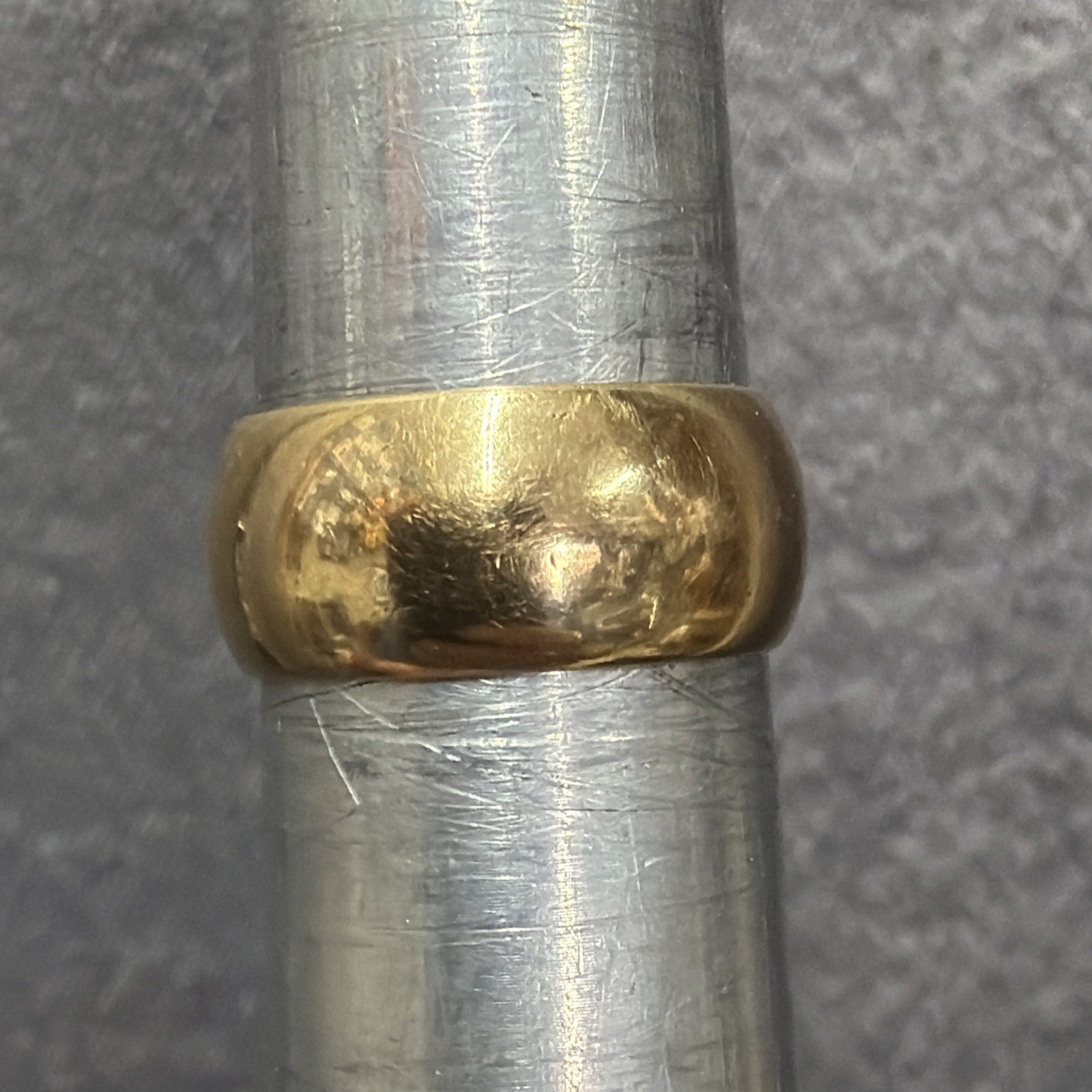 Vintage Rare 14K AK Solid Yellow Gold Thick Smooth Band Ring 9.3g Size 7.5