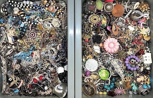 FREE SHIP 3 LBS Huge Lot Jewelry VTG Now Rhinestone Harvest Brooch Art FUN HUNT!