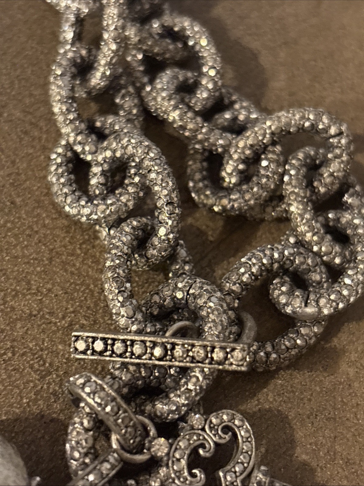 TRACI LYNN CHUNKY LINKS☆PAVÉ CRYSTALS HEART w KEY HOLE PENDANT NECKLACE☆TOGGLE☆
