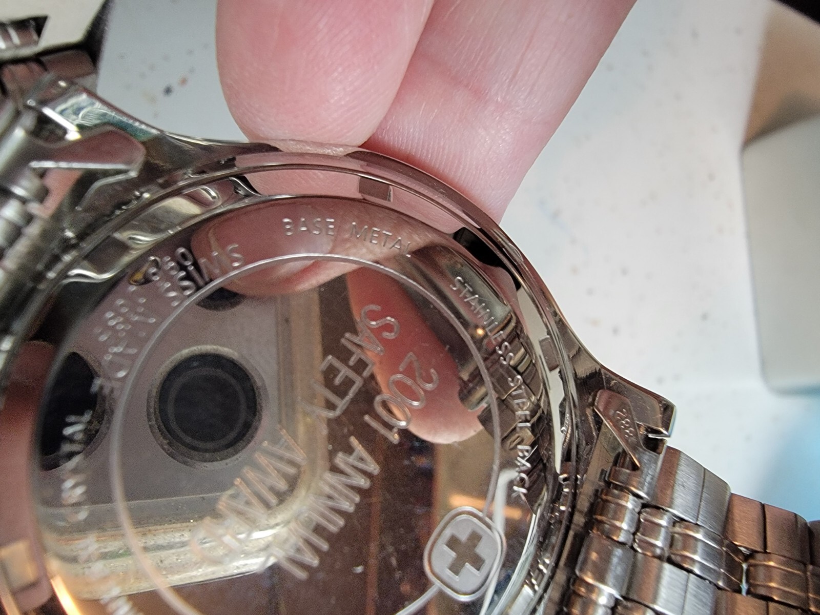 SWISS MILITARY MAN’S WRIST WATCH ORIGINAL CASE (SEE DESCRIPTION)