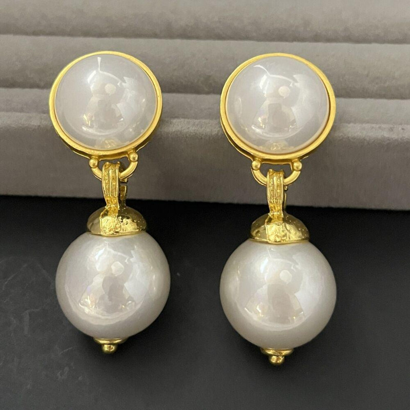 A Pair Chunky Pearl Dangle Earrings Gold Pierced Statement Bold