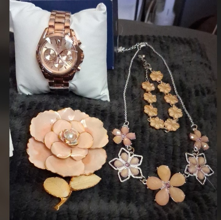 Vintage Peach Flower Brooch Floral Jewelry Lot Watch Necklace Bracelet 4pc Set