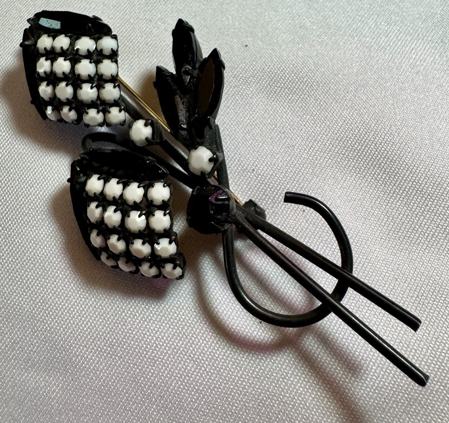 Vintage Black & White Flower Brooch. Metal With Milk Glass Beaded Rhinestones.