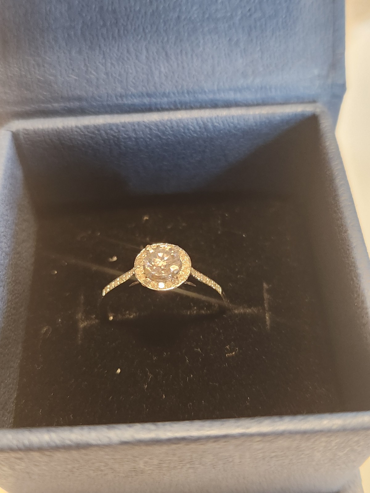 .6ctw GDGL certified natural African diamond white gold over 925 sliver ring 7.5