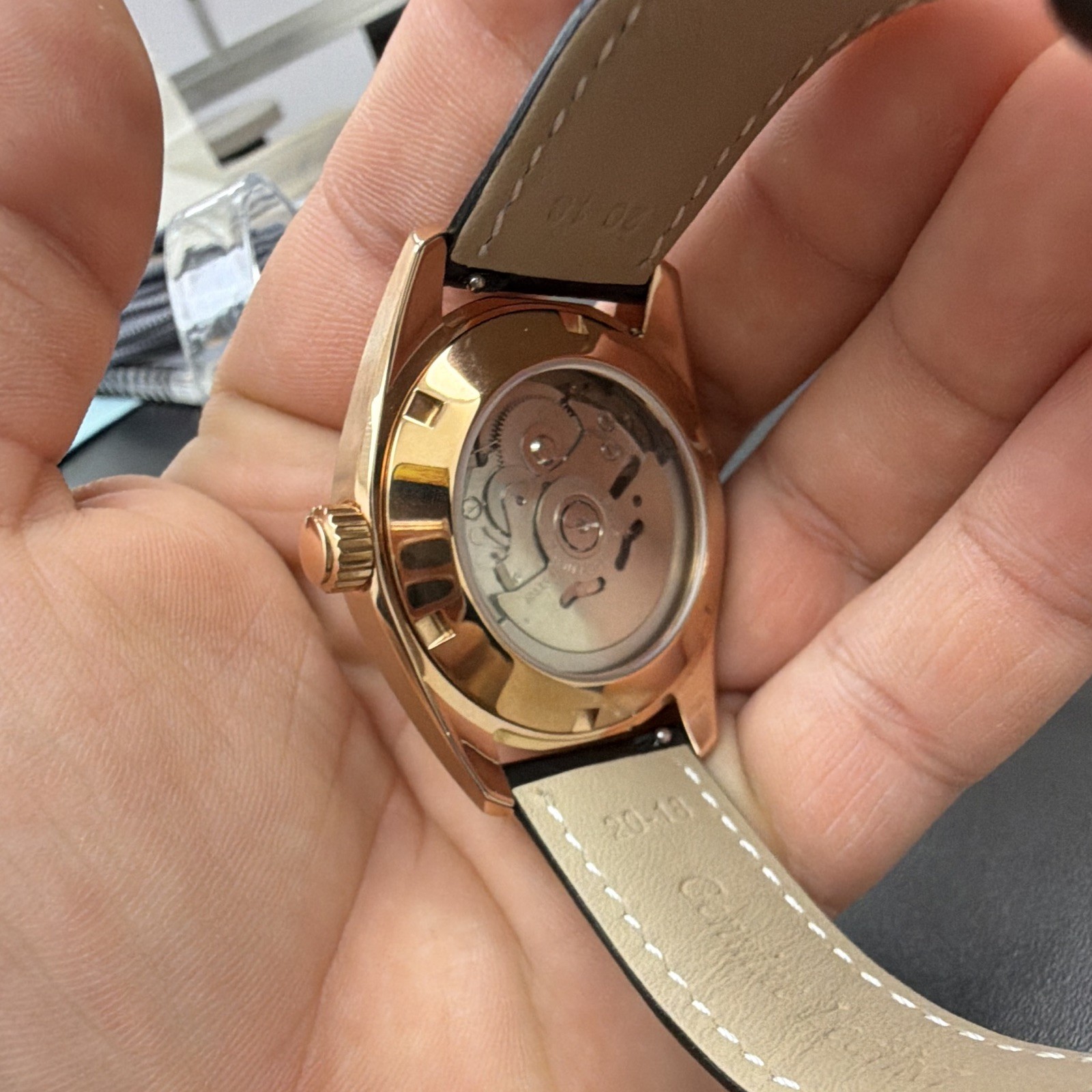 Men’s Automatic Wristwatch Rose Gold Tone White Dial Date Black Leather Strap