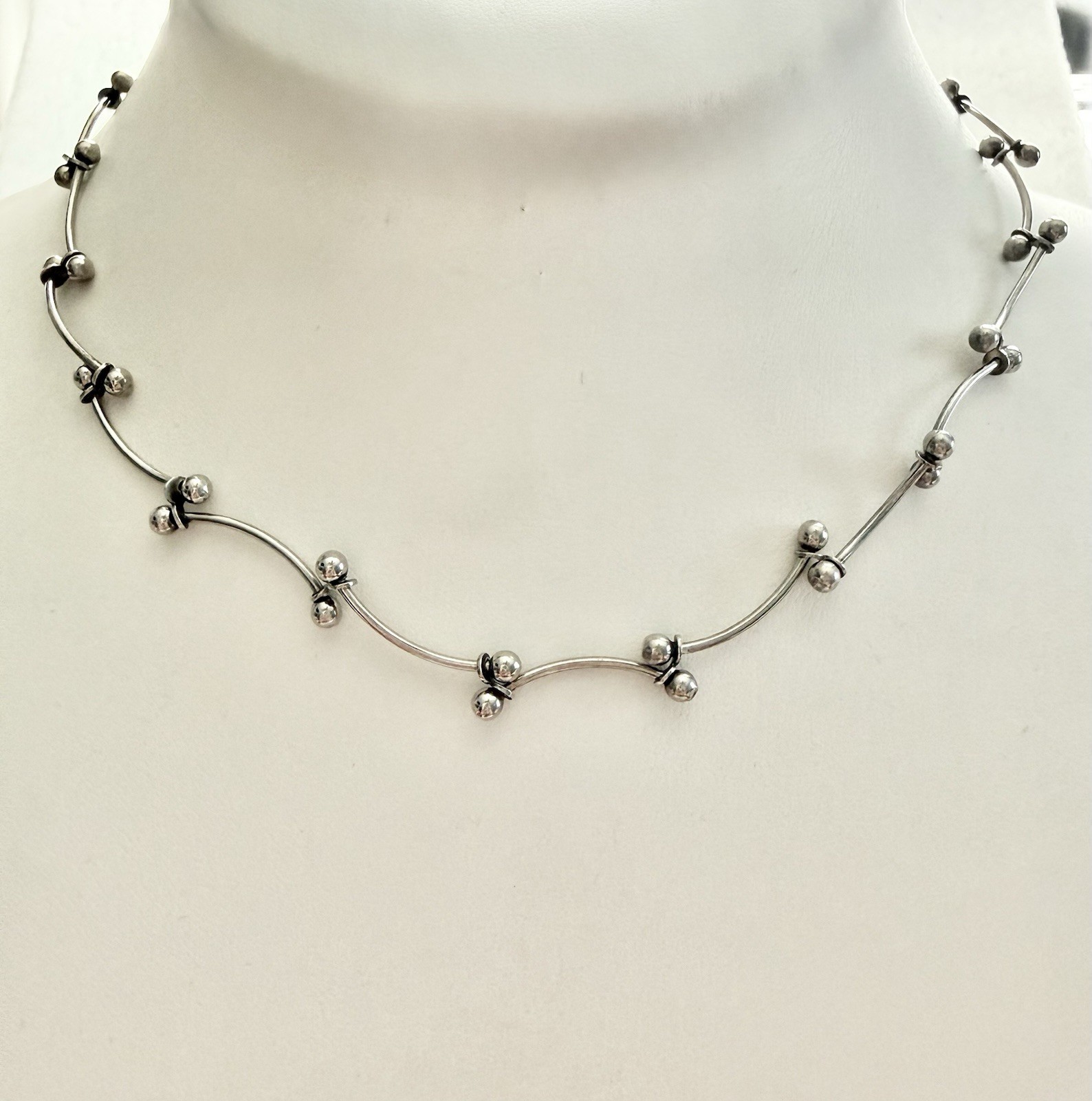 925 Sterling Silver FANCY Link Curved Bar And Ball Caps Link 15” Necklace 8.75