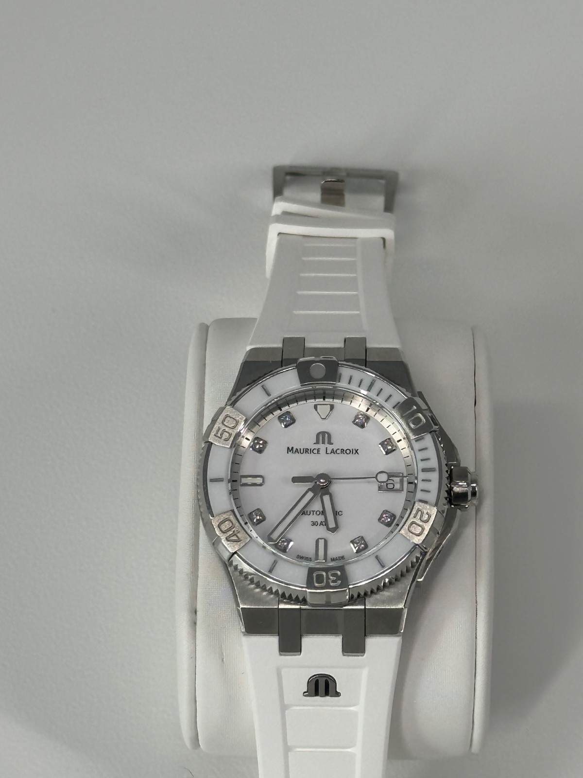 Maurice Lacroix Aikon Venturer Automatic AI6057 White Diamond Dial Box Papers