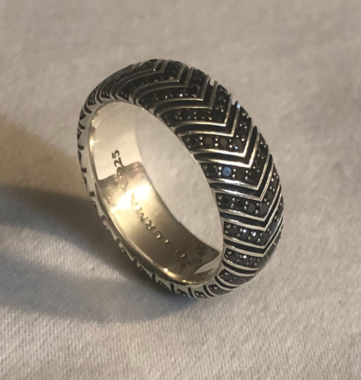 David Yurman Sterling Silver Men’s Chevron Black Diamond Band Ring 8mm – Size 10