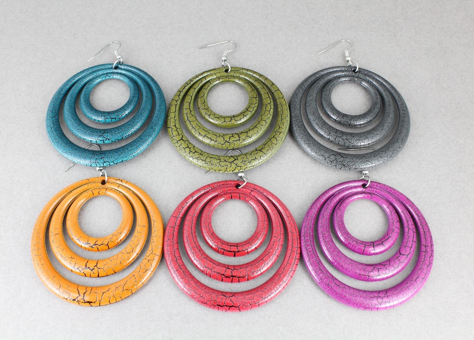 Purple Black earrings lightweight dangle round circle plastic disc 3.25″ long