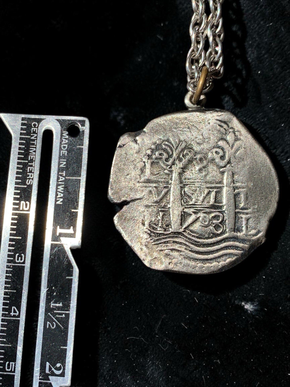 Sterling Silver Atocha Shipwreck Replica Coin Pendant 3mm Rope Chain 30g Estate