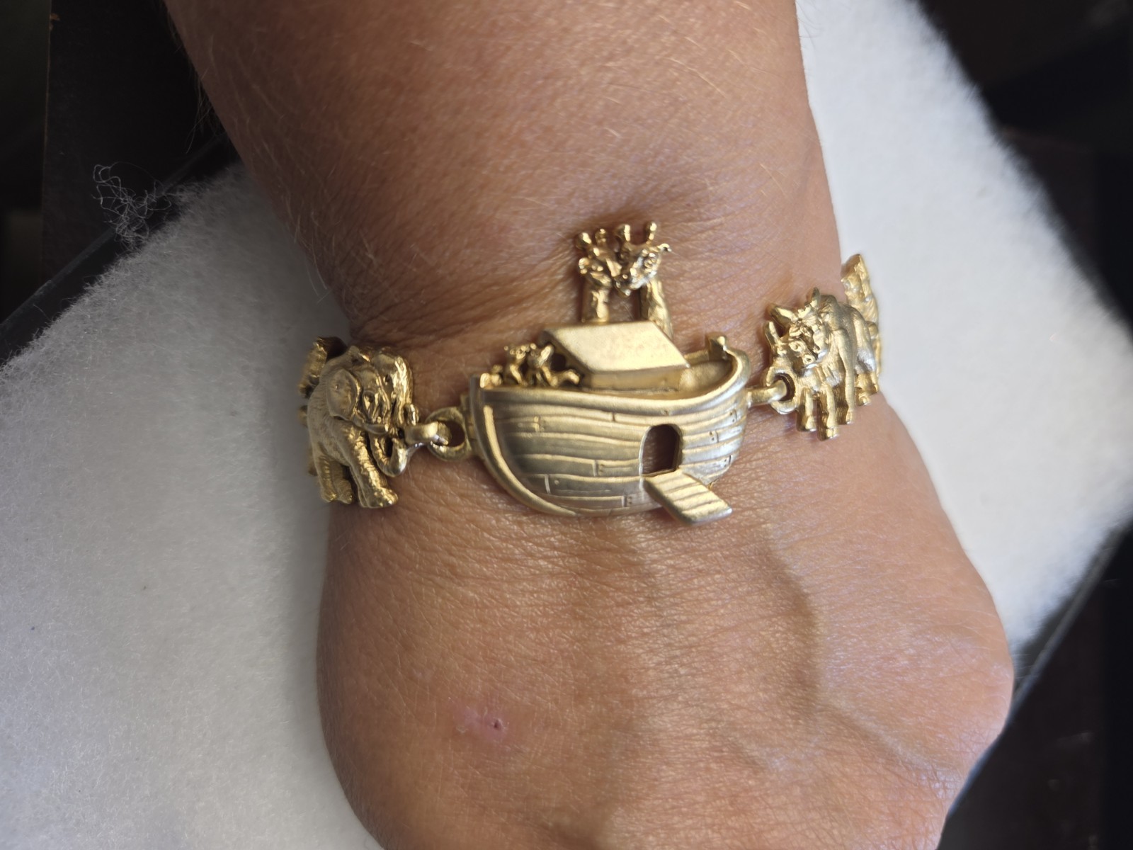 Vtg AJC Noahs Ark Bracelet