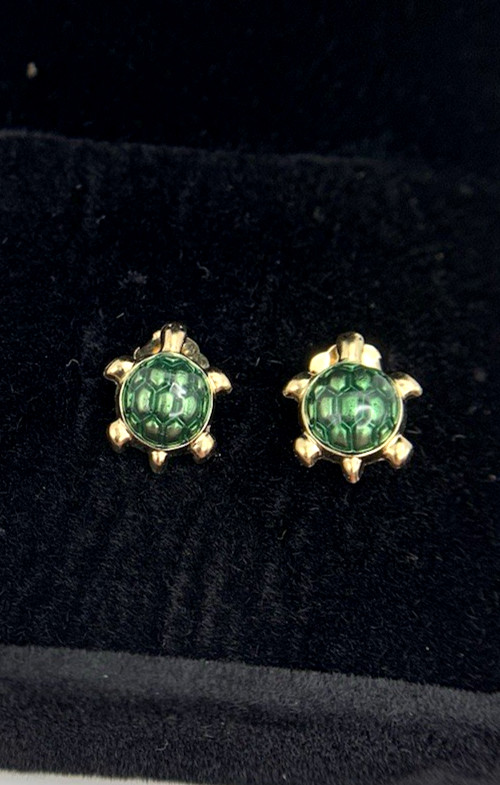 14k Gold TURTLE(Green) Stud Earrings,11mm x 8.5, 0.65g,FREEgfBx($5valu