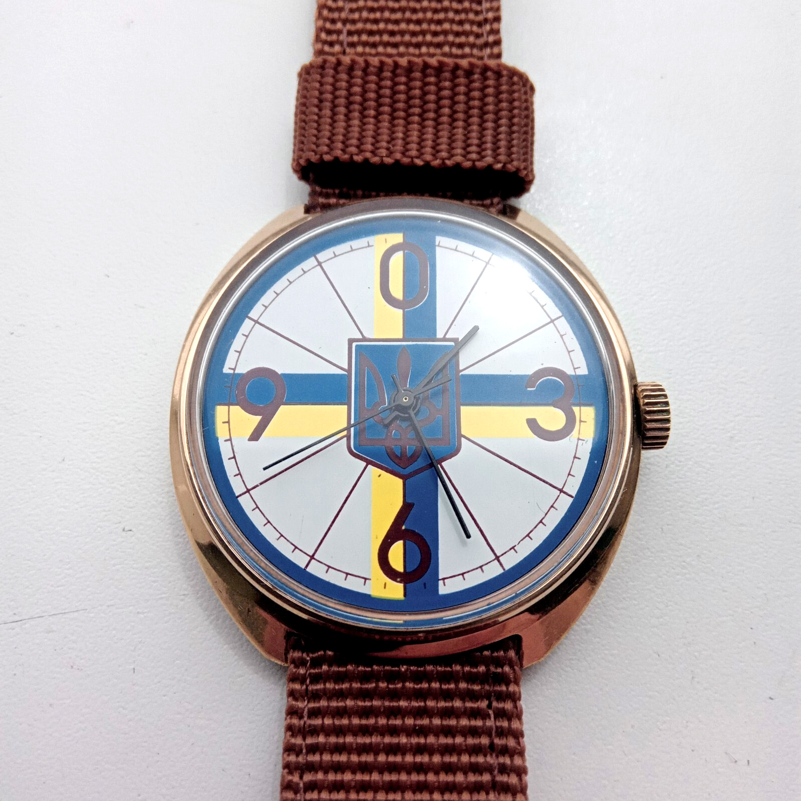 Vintage Soviet men’s mechanical watch “Raketa Big Zero.” 19 jewels. Running.