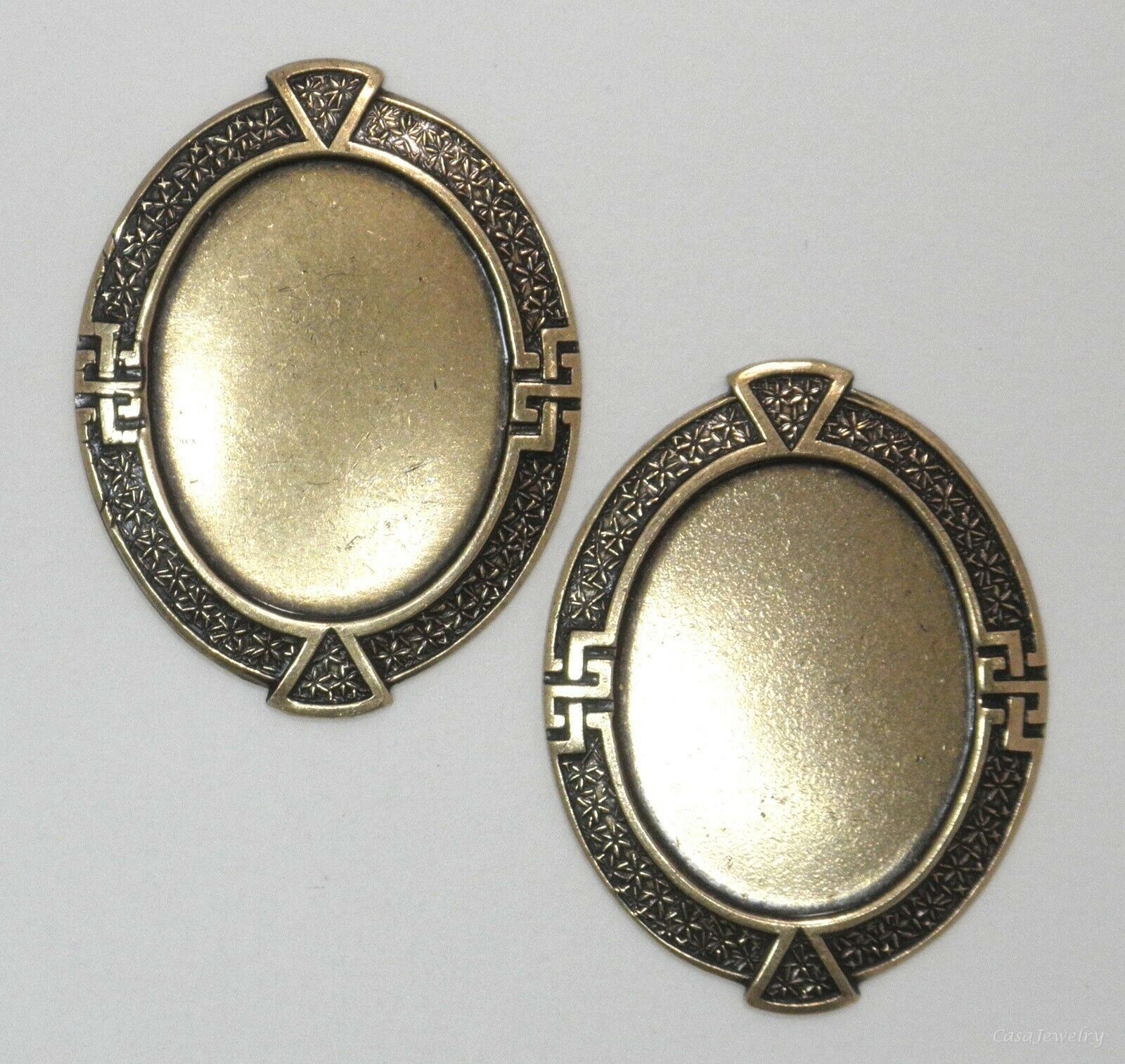 #4188 ANTIQUED GOLD 30mm X 25mm CELTIC STYLE BEZEL – 2 Pc Lot