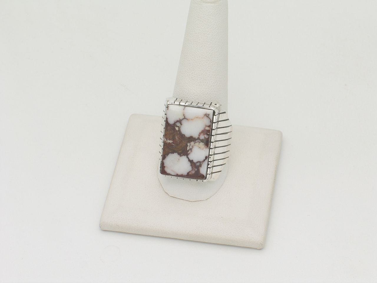 Native American Navajo Handmade Sterling Silver & Wild Horse Ring – Size 11.5