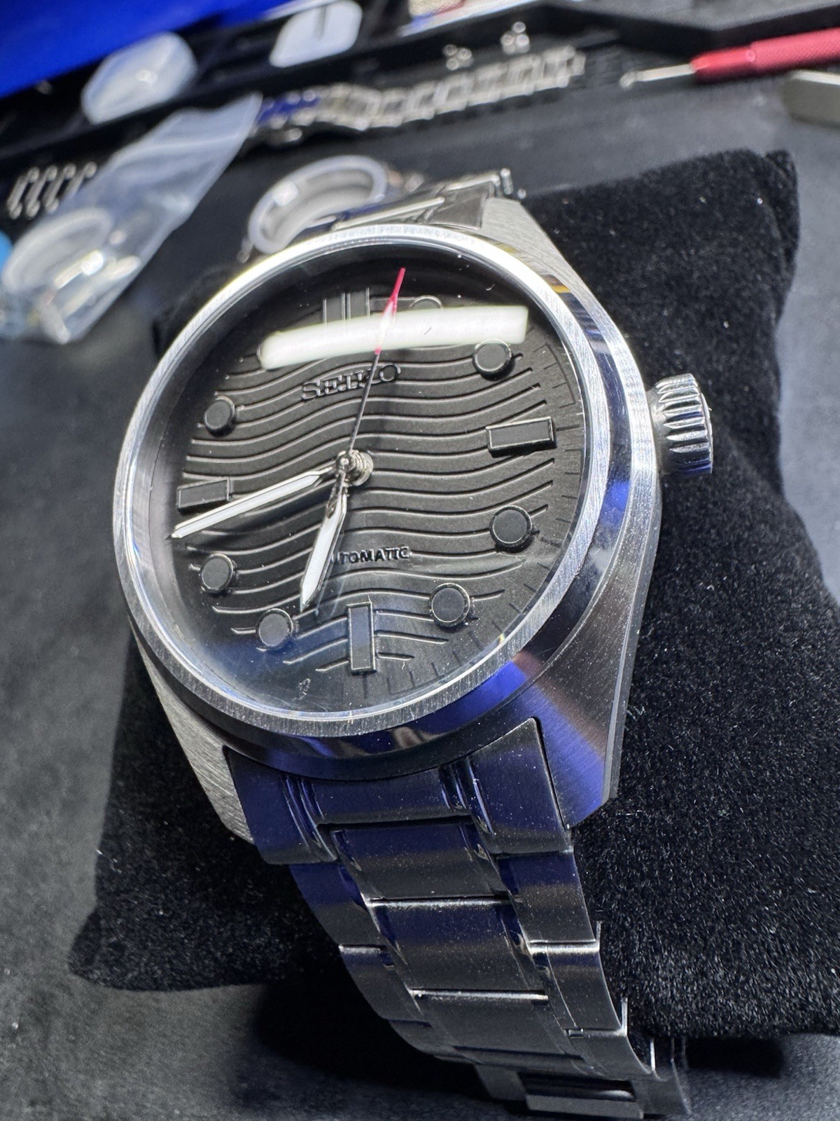 Automatic Self-Winding Gray Dial 40mm Steel Bracelet Watch