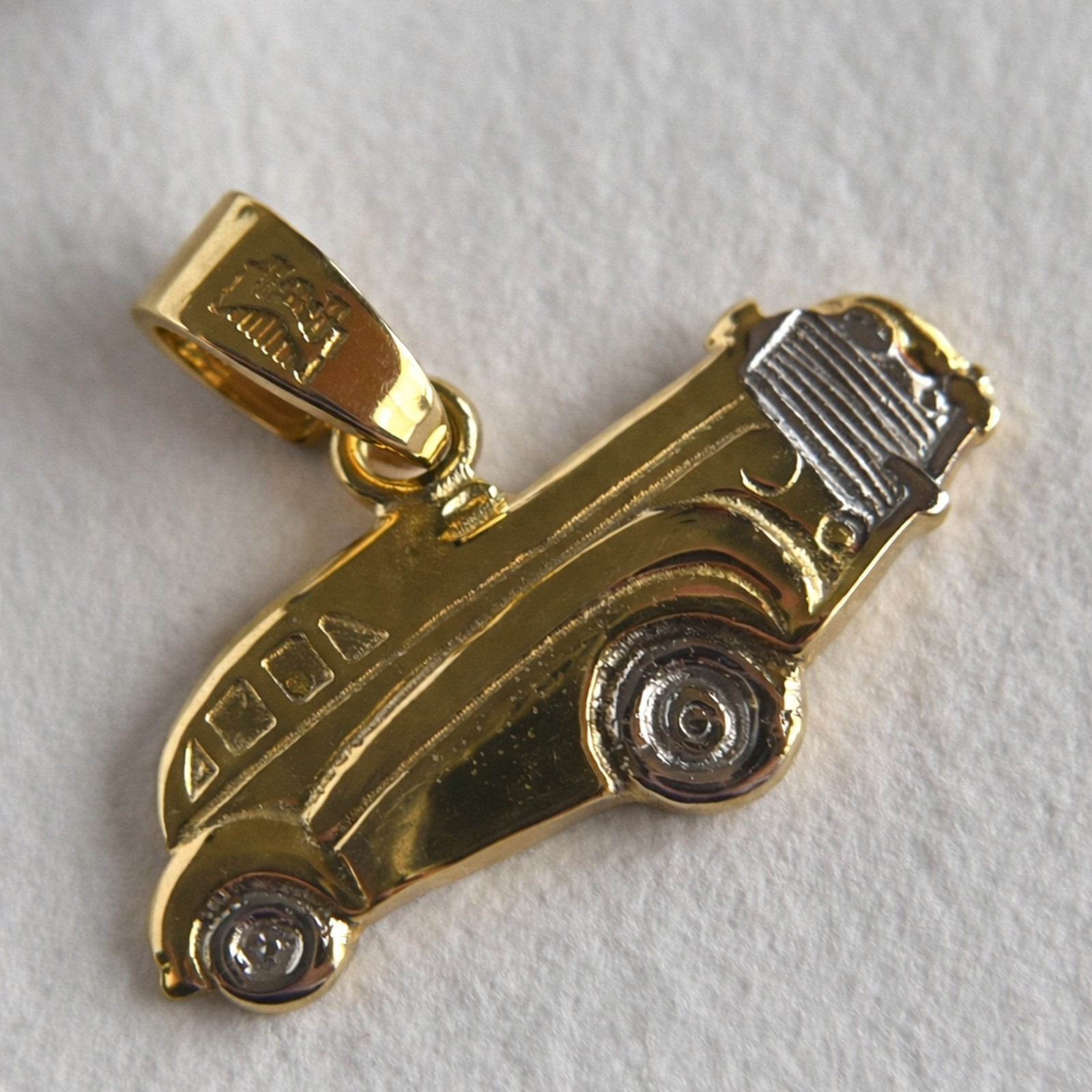 Handmade 14K Yellow & White Gold Engraved Car Limo Pendant | EL GRECO