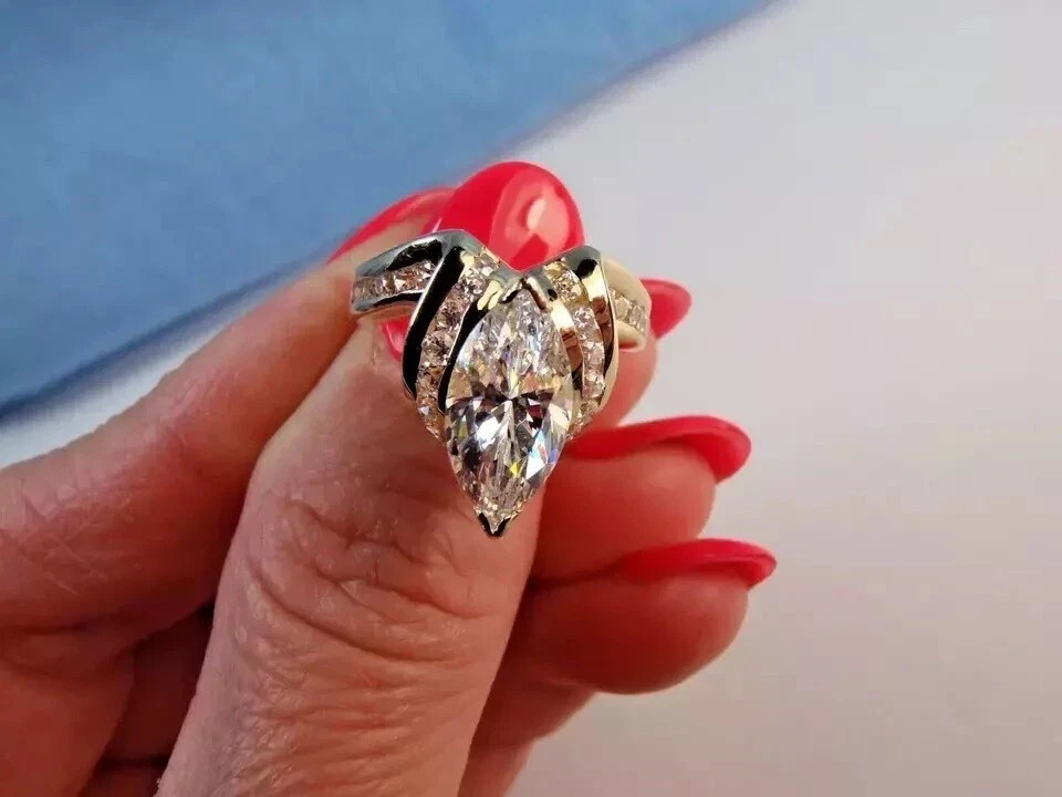 2Ct Marquise Cut Lab-Created Diamond Women’s Wedding Ring 14K Yellow Gold Plated