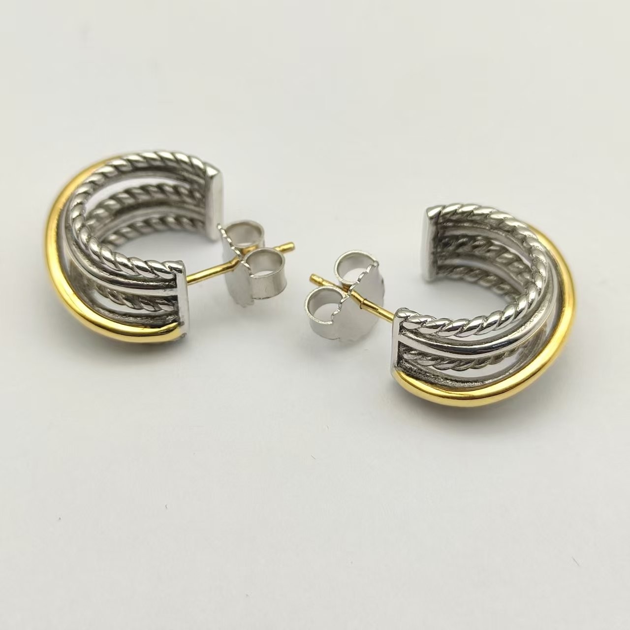 David Yurman Crossover Hoops 925 Sterling Silver 18K Gold Twisted Cable Earring