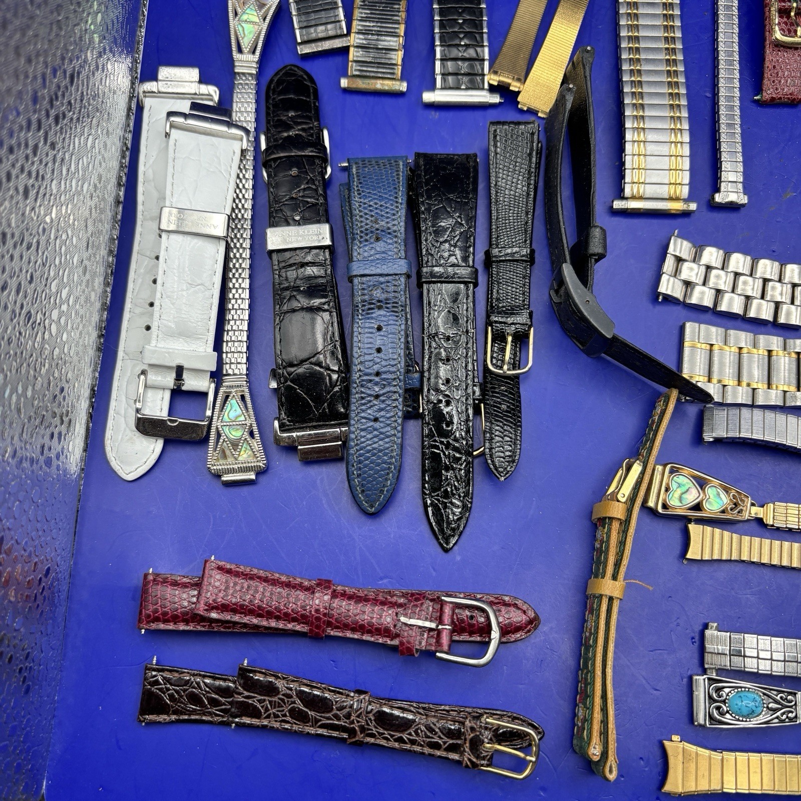 Lot Of Assorted Watch Bracelet, Strap, Bands Modern Bulk Parts/Repair/crafts