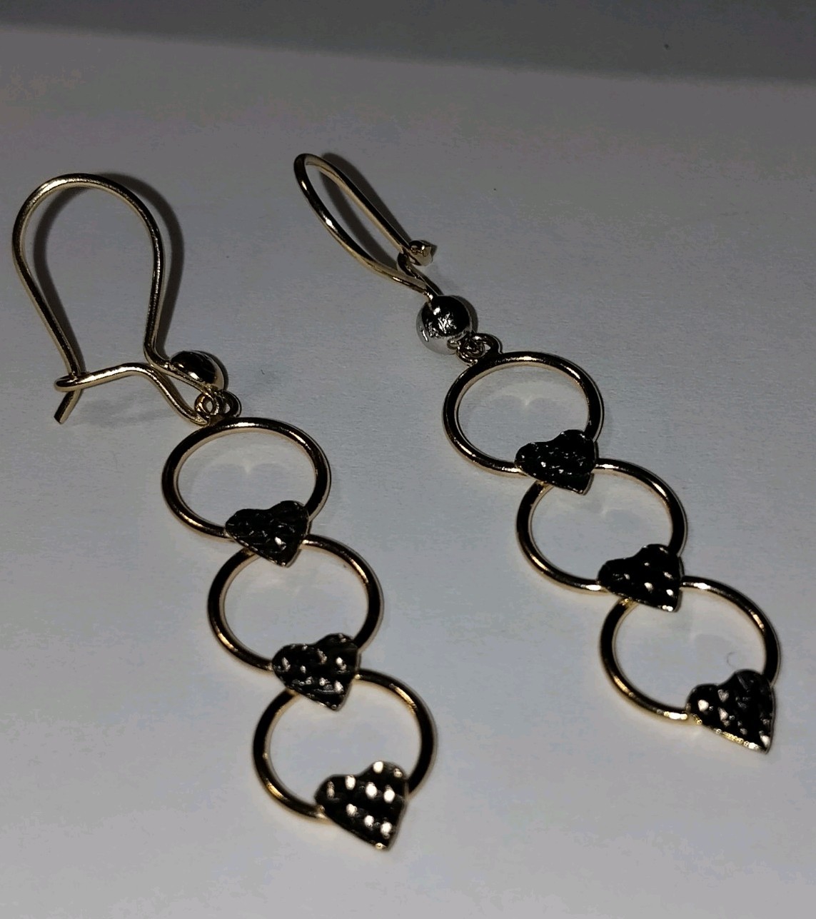 14k Yellow Gold 3.2 Grams Hanging Earrings 20inches Long. 14 K Stamped