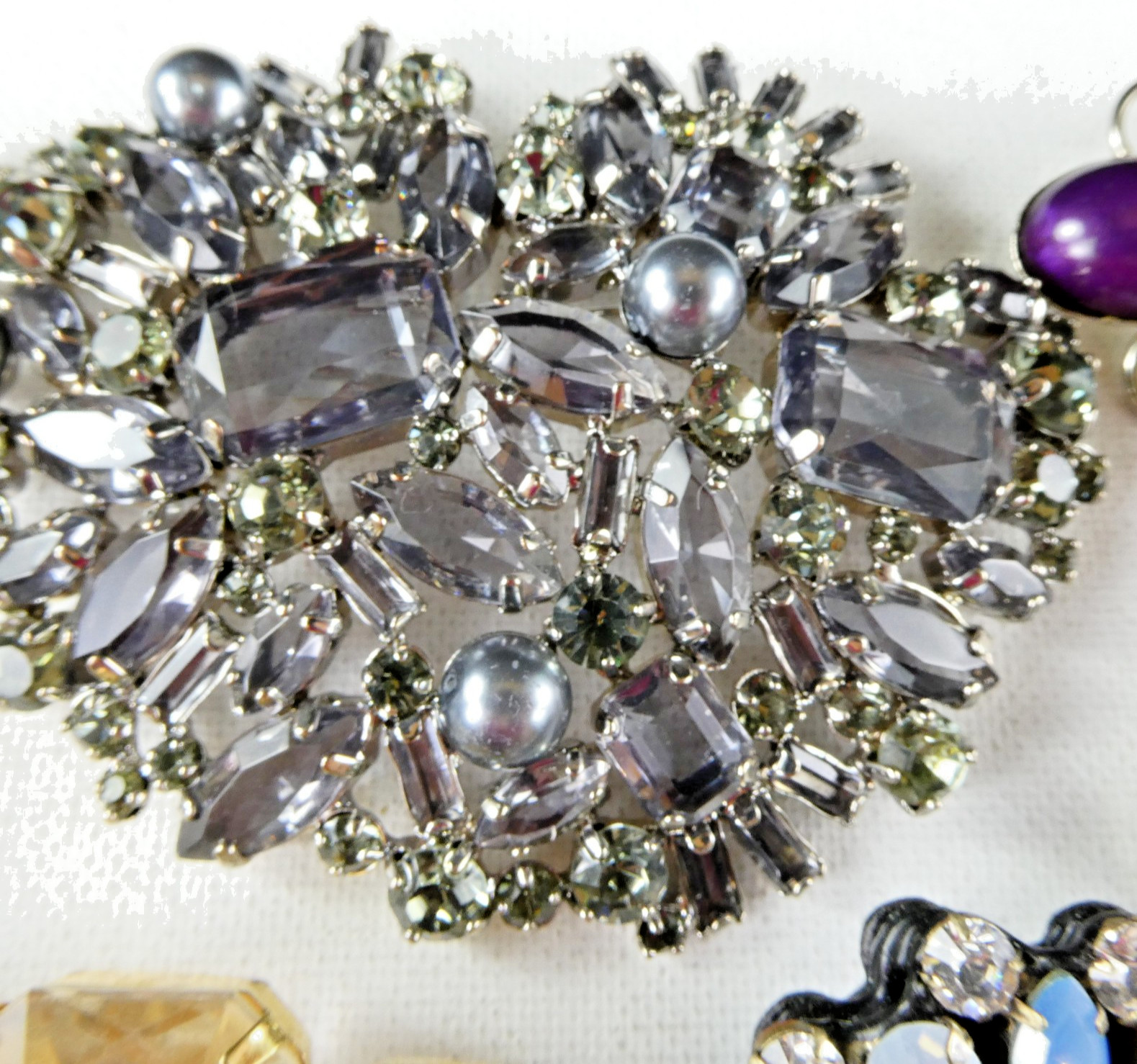 Plastic PIN BROOCH Collection 10 Piece Acrylic Lucite Multi Color Stones Large
