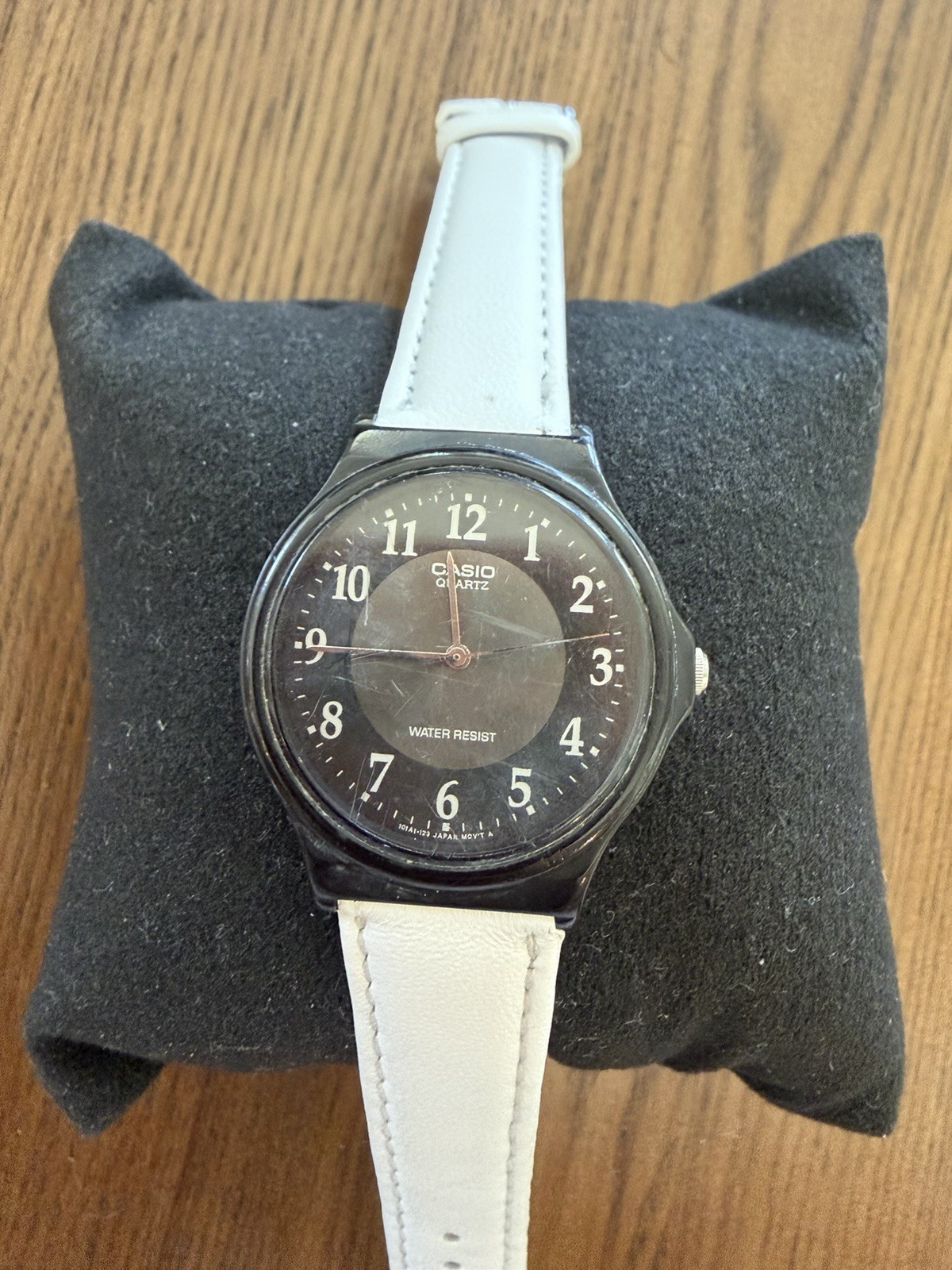 Vtg Casio 1330 Round Slim Black Rubber Silicone Band Analog Watch MQ-24 K6