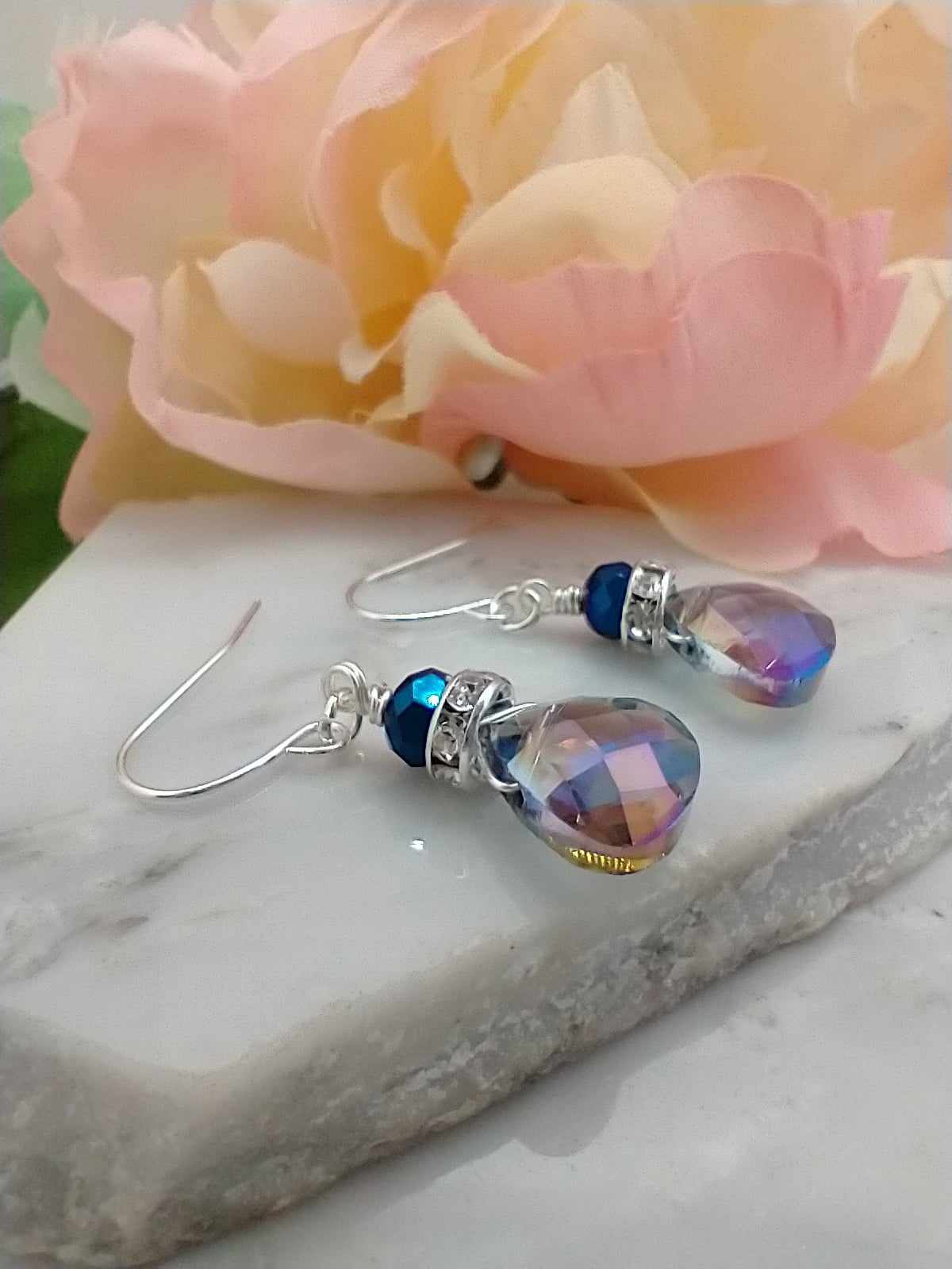 Blue Teardrop Crystal Silver Dangle Earrings, Women’s Fashion, Sparkling Drops
