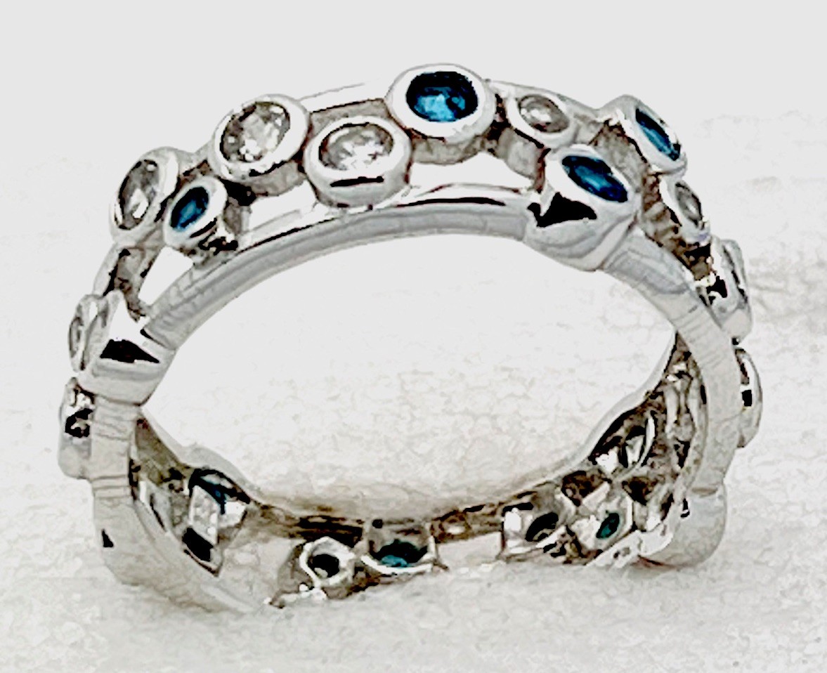 Sterling Silver 925 5.3 Gram Bezel Set 18 Clear 10 Aqua CZ Ring Size 10