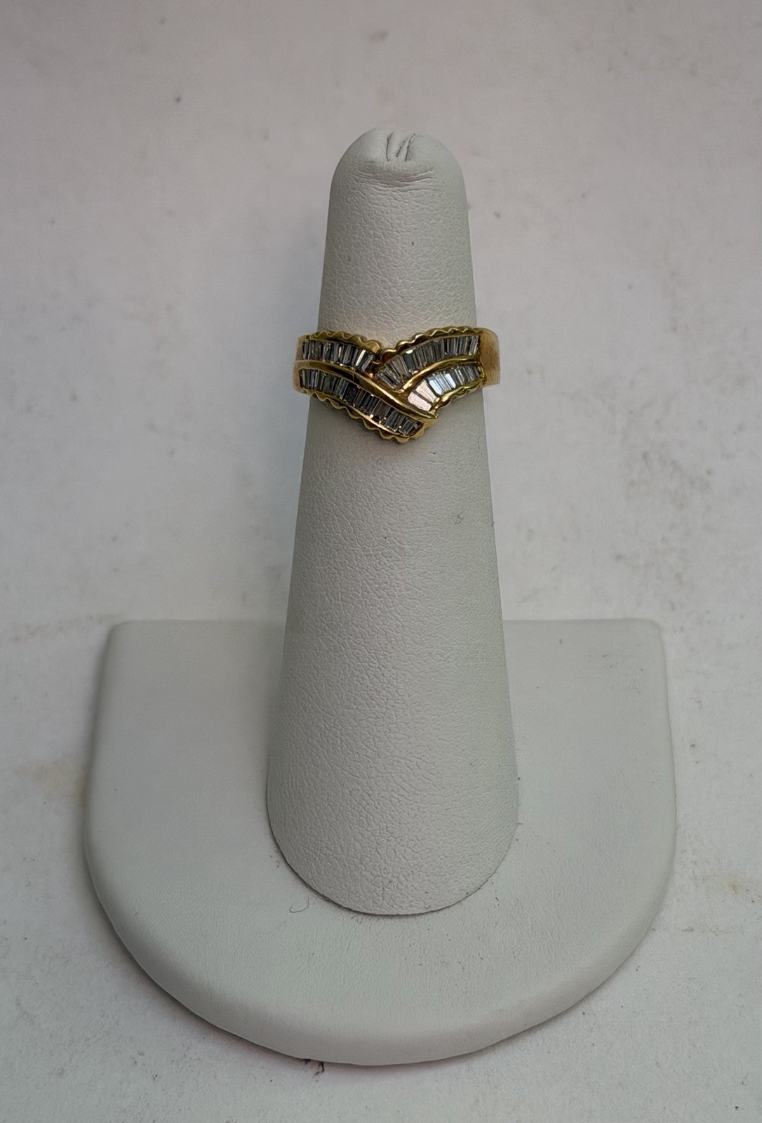 14K Yellow Gold .50 CTW Natural Diamond V Shaped Ring 4.3 Grams Sz 4