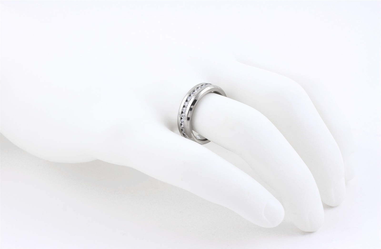 5/7mm Titanium 1.6 Carat Dazzling Eternity CZ Men’s Wedding Band Ring Size 5-15