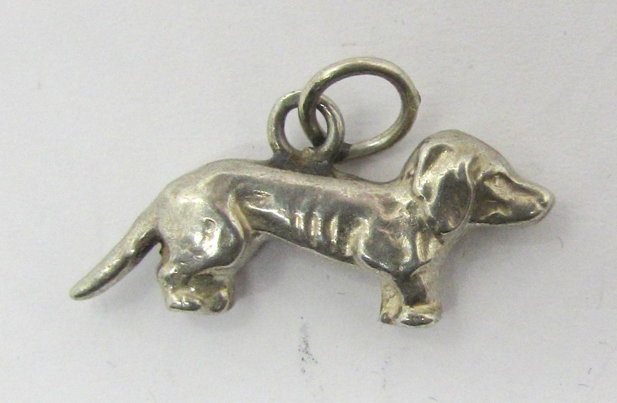 925 STERLING SILVER DACHSHUND WEINER DOG PENDANT OR CHARM 22x15MM ~ 0.7G