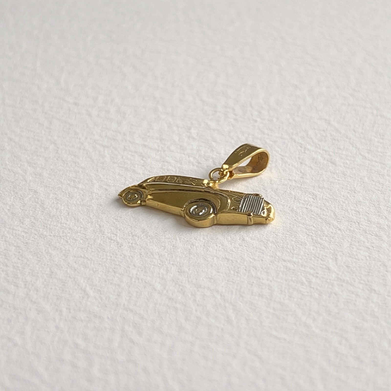 Handmade 14K Yellow & White Gold Engraved Car Limo Pendant | EL GRECO