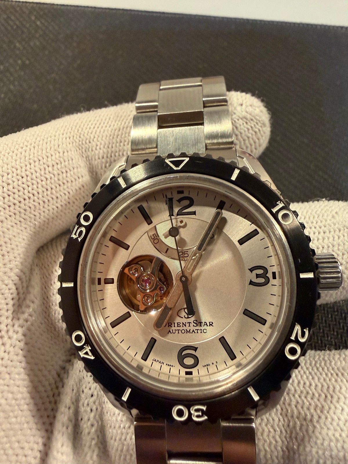 Orient Star RE-AT0107S White Dial,Open Heart divers Automatic JDM – RK-AT0107S