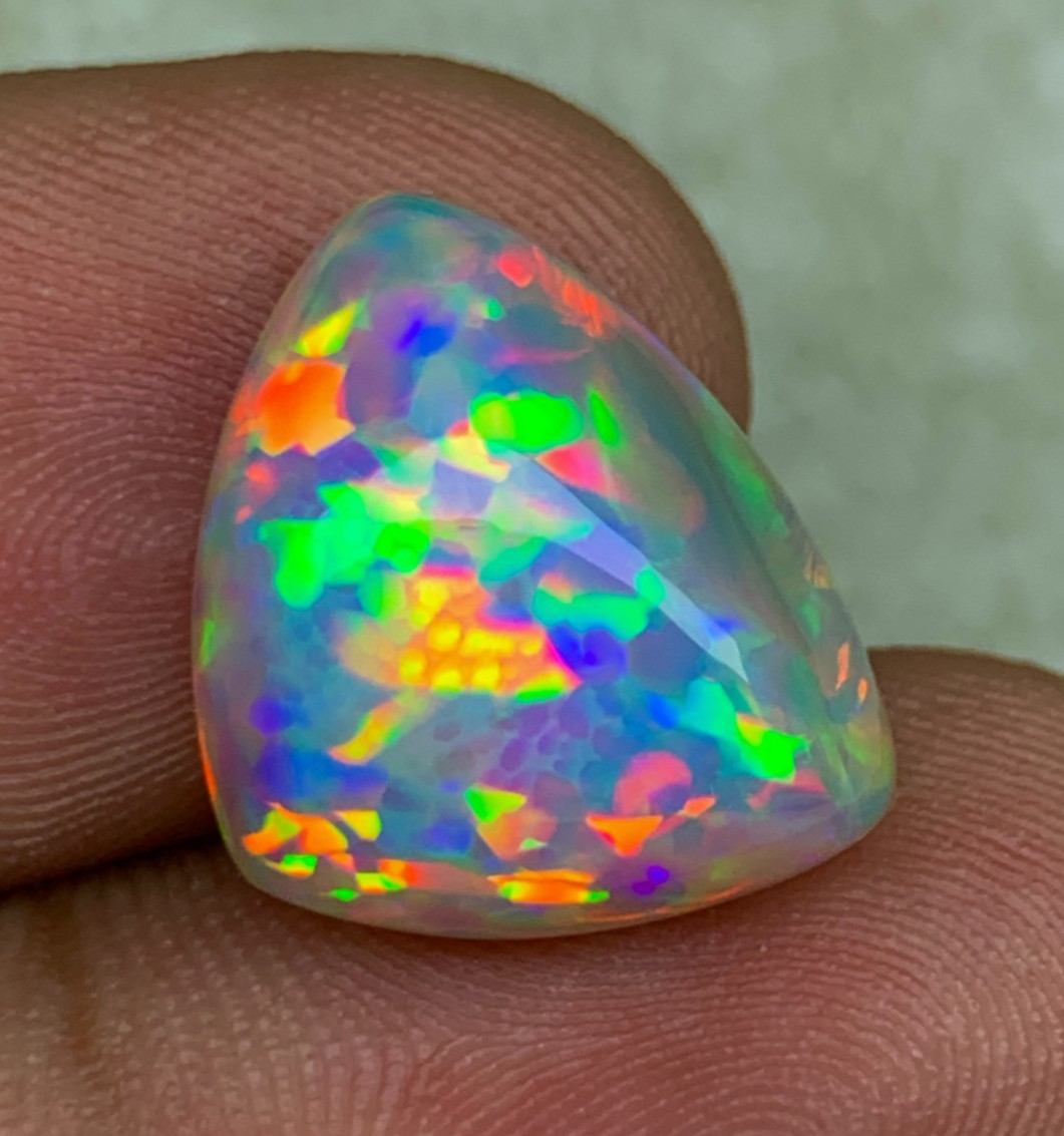 Natural Ethiopian Honeycomb Opal 4.90crt Trillion Cabochon Loose Welo Gemstone