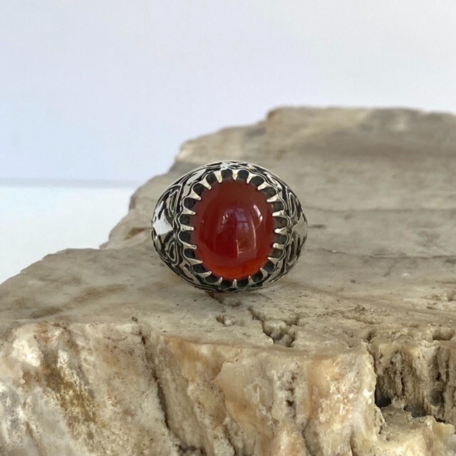 VTG 800 Silver Pierced Filigree Oval Bezel Set Red Agate Statement Ring Sz 6.25
