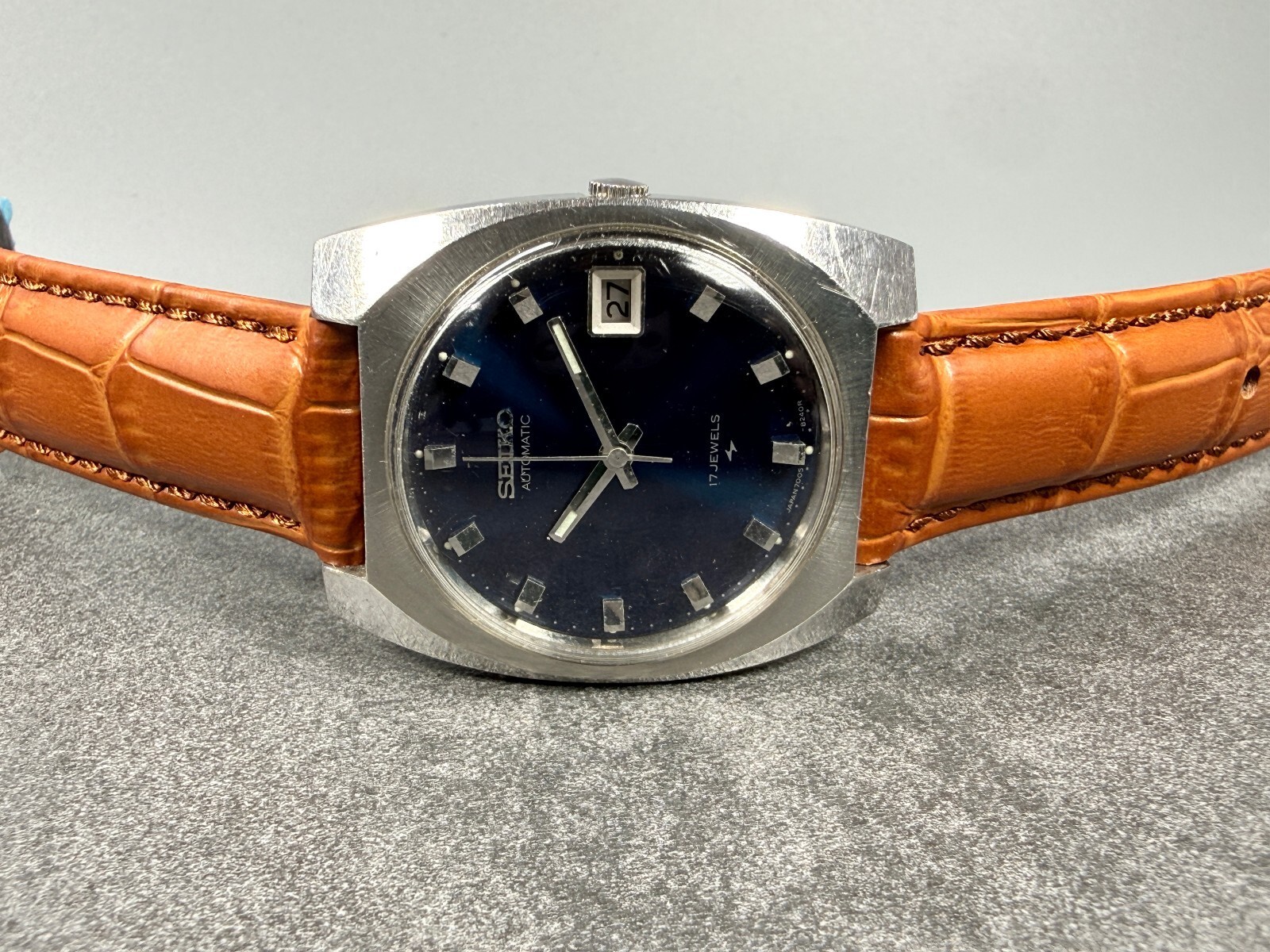 Seiko 7005-8160 Blue Dial Automatic Vintage 35mm New Leather Strap Runs