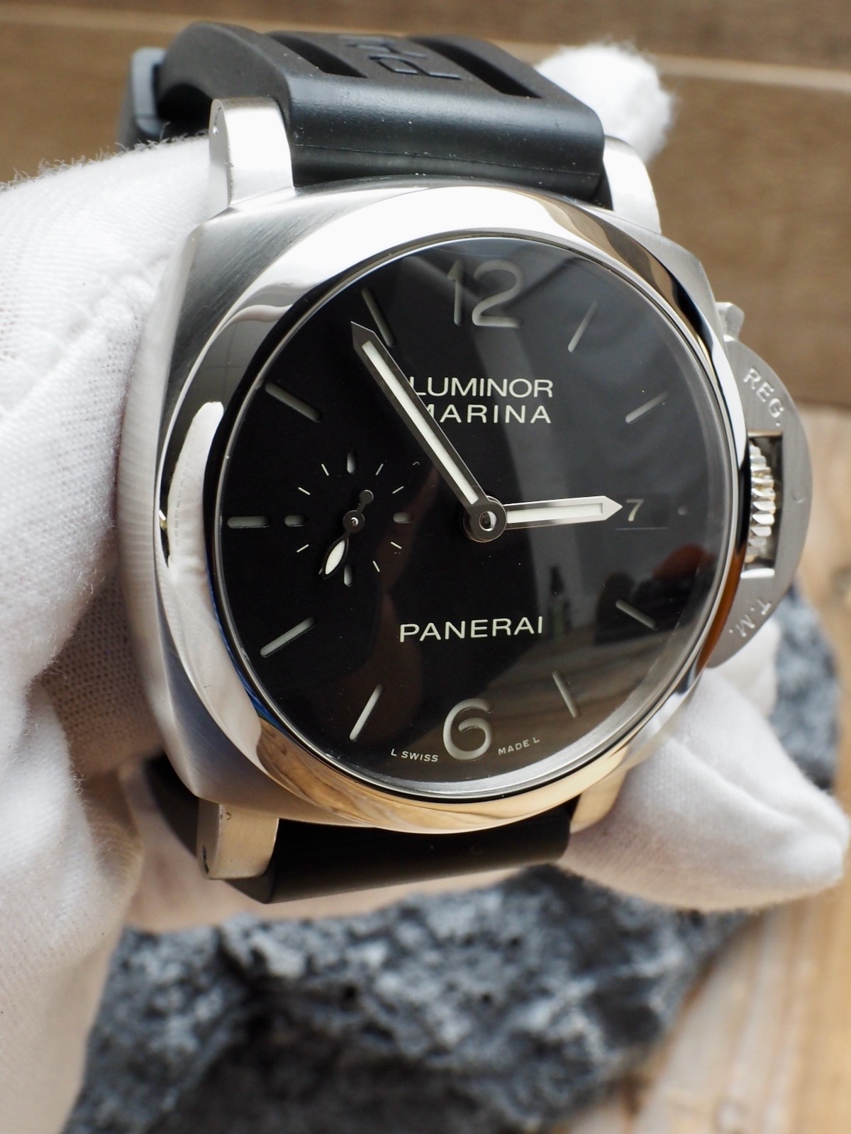 Panerai 42mm Luminor Automatic Date PAM00392 “R” Box and Papers! Great Value