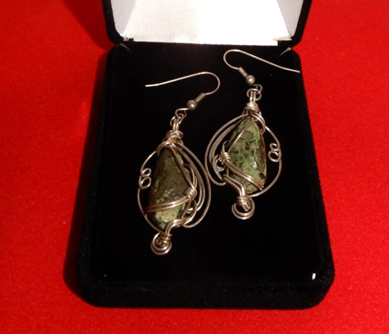 Jewelry – Silver Wire Wrapped Geode Drop Earrings (Reversible) 1 3/4 “